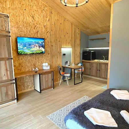 Sea And Mountain Hotel Prolesha Екстериор снимка