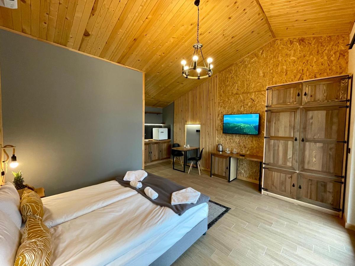 Sea And Mountain Hotel Prolesha Екстериор снимка