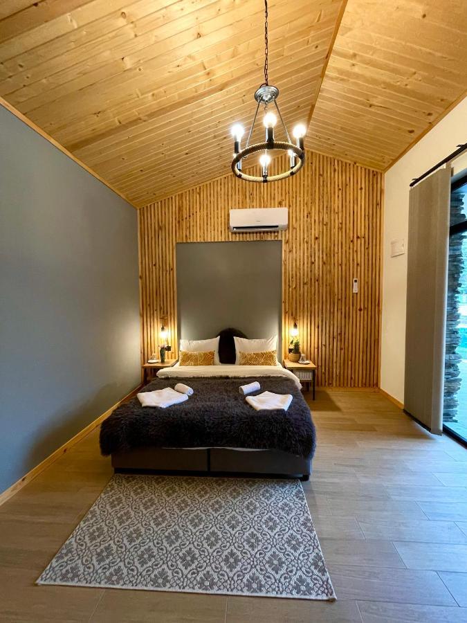 Sea And Mountain Hotel Prolesha Екстериор снимка